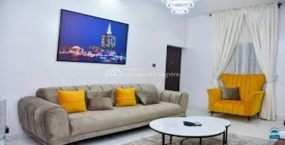 Home Seven Apartment